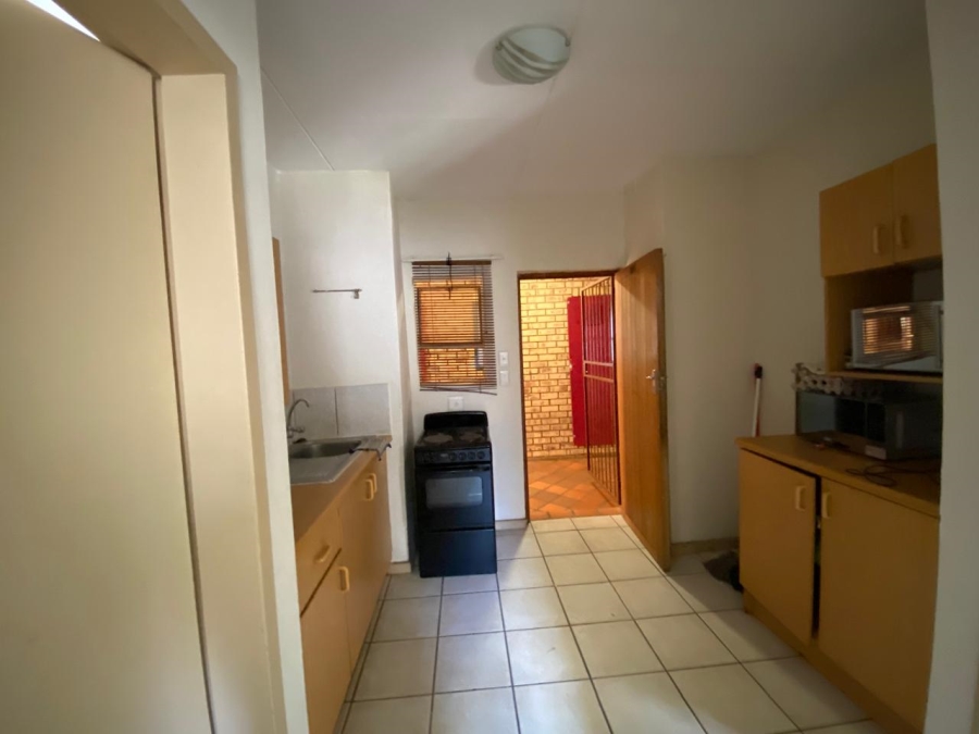2 Bedroom Property for Sale in Kannoniers Park North West